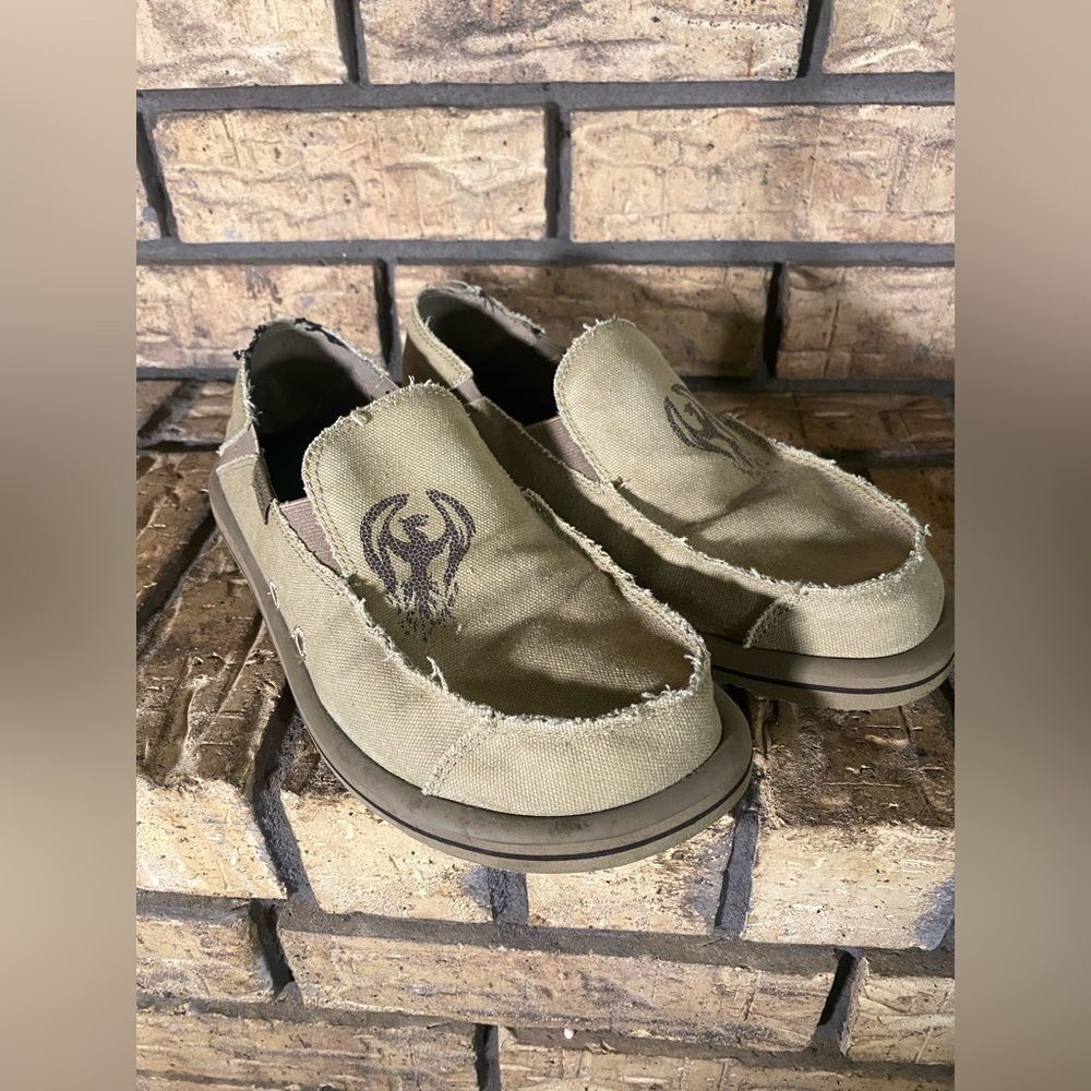 Skechers slip on